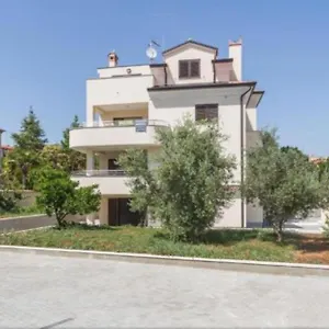 Sara Apartman