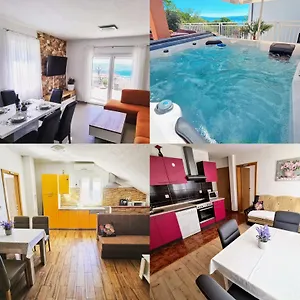 apartments-lujic.primorje-gorskikotar.com/